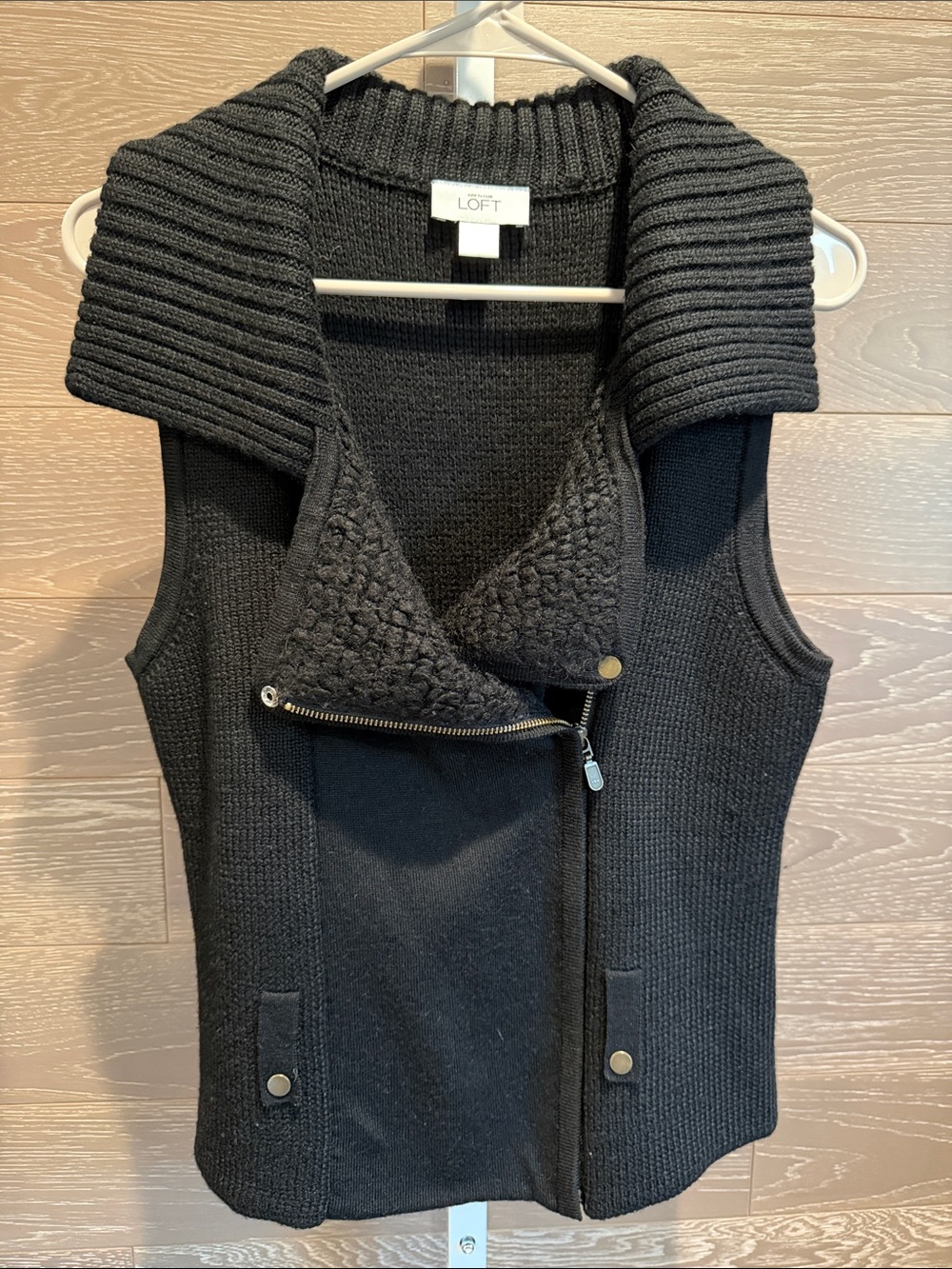 LOFT Black Ribbed Collar Zip Front Knit Vest